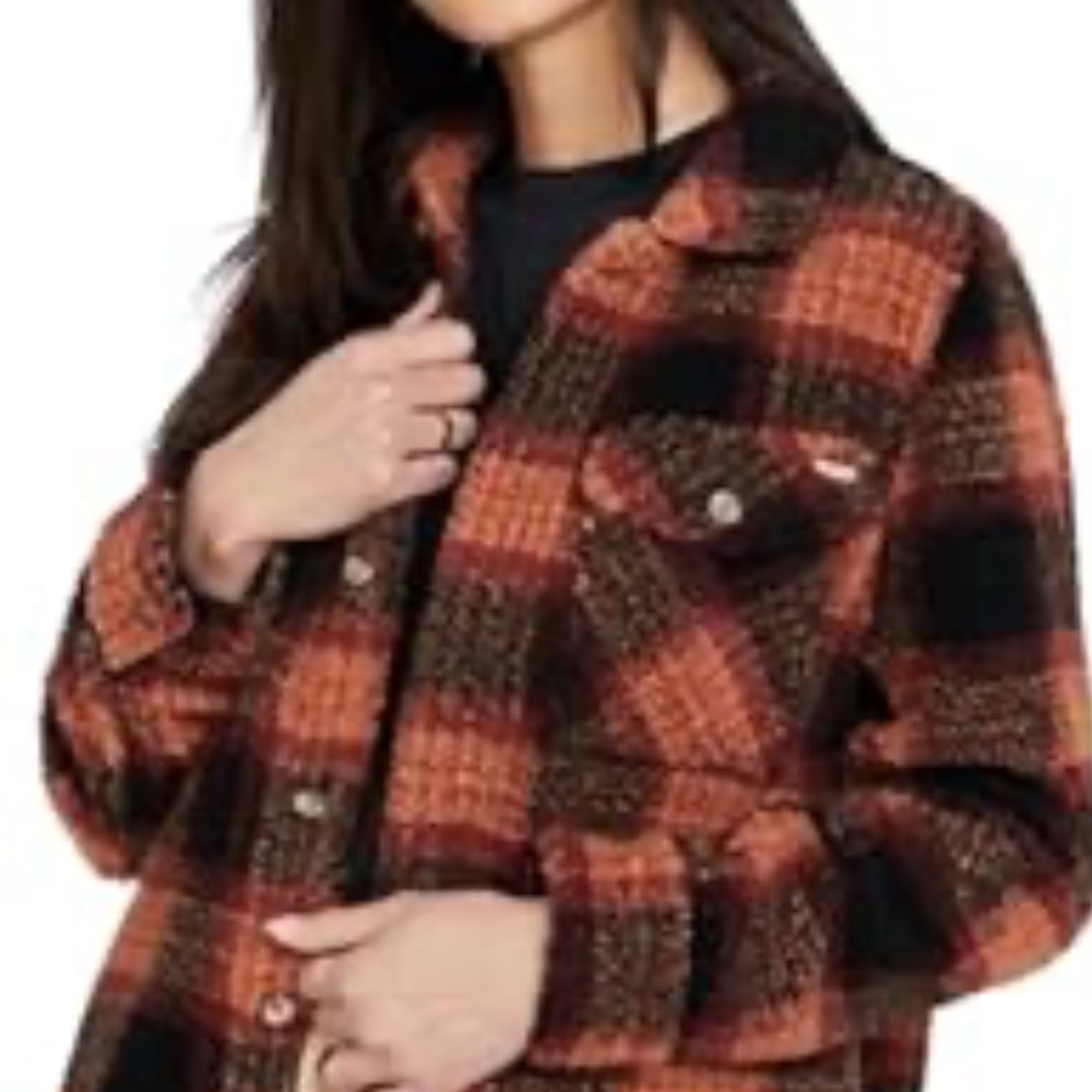 Volcom women’s silent sherpa Jacket size M